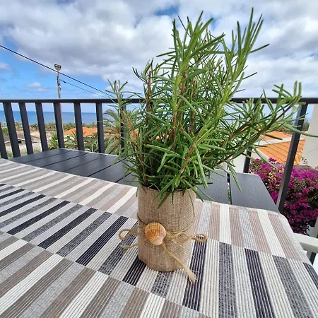 Semesterbostad Aldabra - Em *