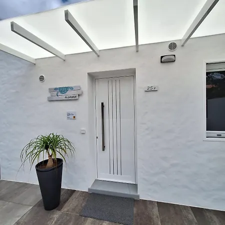 Aldabra - Em Feriehus *